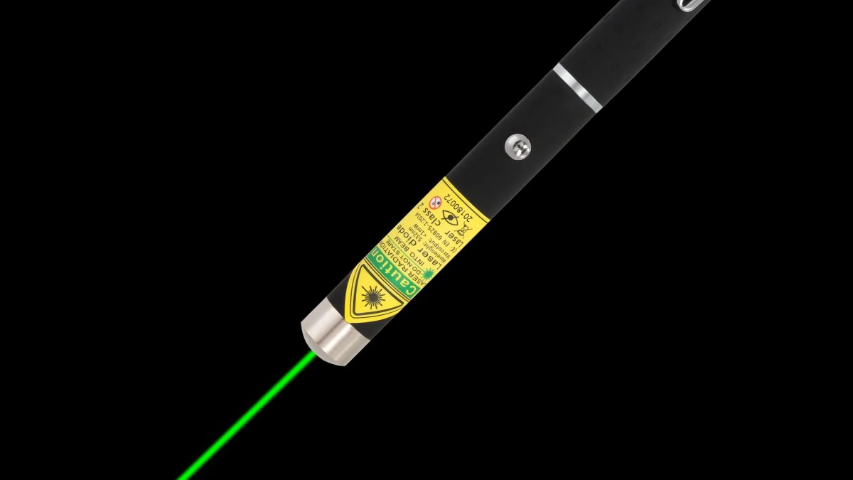 Laserpointer und Katzen: gefährlich oder gutes Spiel? So spielen Sie sicher und ohne Frust